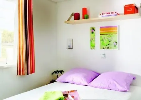 Campsite Les Chevrefeuilles - Maeva 4*